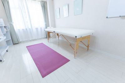 フロアマット仕様 - space HIRO white rabbit 東中野店 レンタルサロンの室内の写真