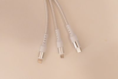 3wayスマートフォン用 充電ケーブル - レンタルサロン AndSTAR -Luna- 赤坂店の設備の写真