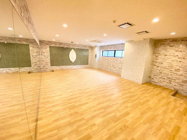 【Aスタジオ】平日午前半額♪　★ダンス・ヨガ・床暖ヨガスタジオ★ - スタジオ&オフィス メビウス