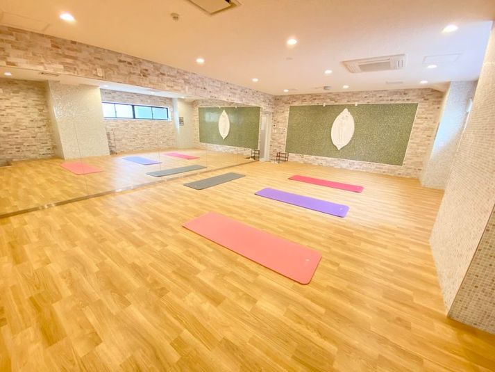 【Aスタジオ】平日午前半額♪　★ダンス・ヨガ・床暖ヨガスタジオ★ - スタジオ&オフィス メビウス