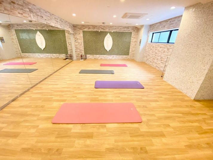 【Aスタジオ】平日午前半額♪　★ダンス・ヨガ・床暖ヨガスタジオ★ - スタジオ&オフィス メビウス