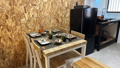 ≪１階≫ - 高槻ベース　室内バーベキュー  【室内バーベキュー🍖高槻ベース　一軒家貸切】15名迄利用ＯＫの室内の写真