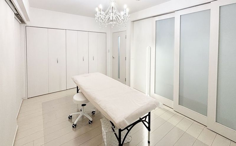 aMieu自由が丘/Rouge(赤) - レンタルサロンaMieu自由が丘