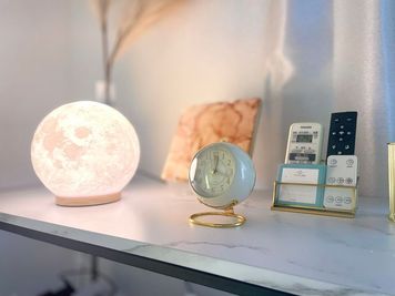 【月をテーマにしたサロン🌖】 - レンタルサロン AndSTAR -Luna- 赤坂店の室内の写真