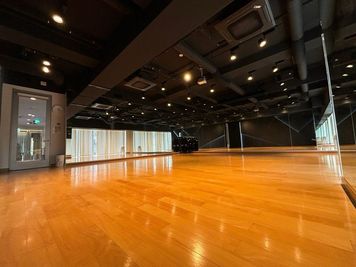 福岡本店　レンタルスタジオ　STUDIO BUZZ 2stの室内の写真