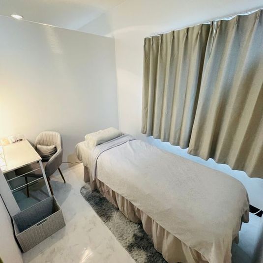 心斎橋徒歩1分🚃好立地❣️サロン内シェアルーム【B】⭐️ - 【心斎橋駅すぐ！】アクセス/清潔感◎レンタルエステサロン