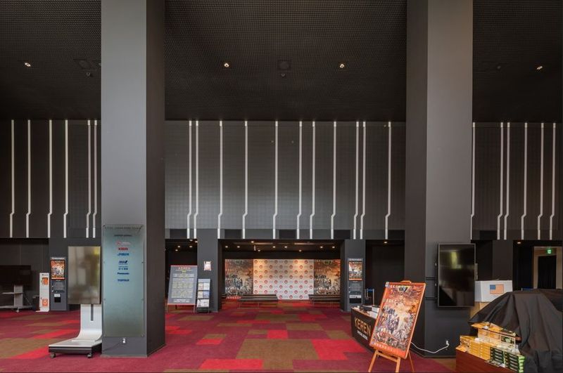 クールジャパンパーク大阪・大ホールのロビーのみ。 - クールジャパンパーク大阪