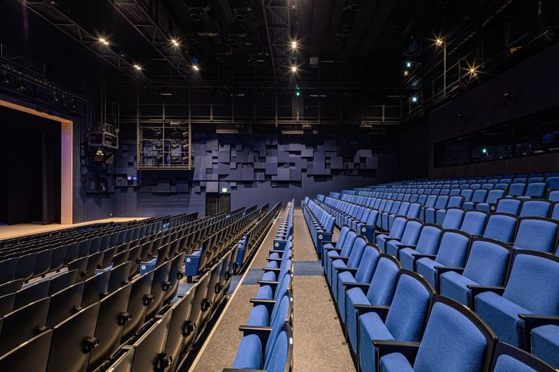 クールジャパンパーク大阪・中ホールのステージのみ。 - クールジャパンパーク大阪