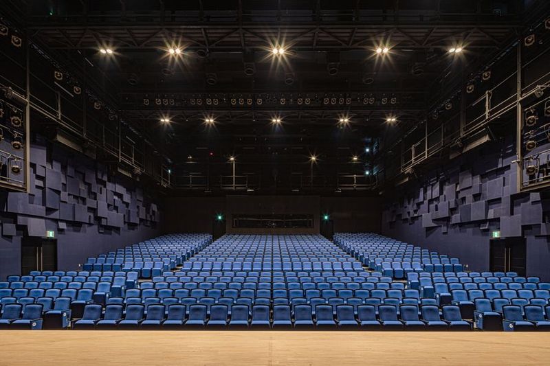 クールジャパンパーク大阪・中ホールのステージのみ。 - クールジャパンパーク大阪