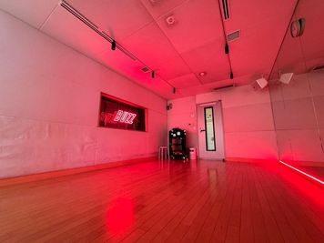 福岡本店　レンタルスタジオ　STUDIO BUZZ 7stの室内の写真