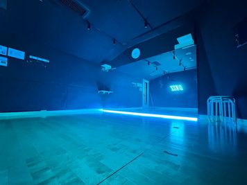 福岡本店　レンタルスタジオ　STUDIO BUZZ 8stの室内の写真