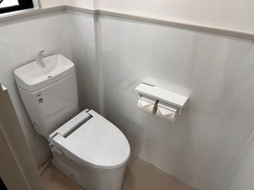 【フリースペースお手洗い】 - 親子サロン-LaPark-(ラパーク) 関目店 フリースペースの設備の写真