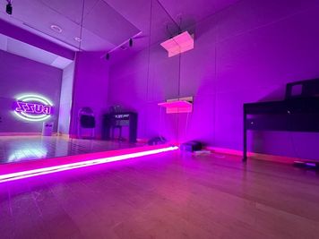 福岡本店　レンタルスタジオ　STUDIO BUZZ 9stの室内の写真