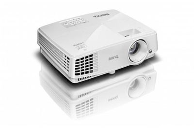 肥後橋INAビル9階 セミナールームの設備の写真