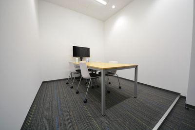 堺筋本町駅直結！リモートワークやweb会議に　貸会議室Tsumugu（つむぐ）【会議室E】 - 貸会議室Tsumugu（つむぐ）船場センタービル6号館