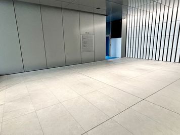 【ビルに入ると左奥にエレベーターホールがございます】 - エキスパートオフィス大宮 【閉店】121のその他の写真