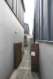 自由ケ丘 COOKシェアスペース レンタルキッチンスペースの入口の写真