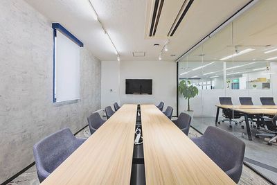 STAYUPさいたま大宮店 STAYUPさいたま大宮店★8名会議室②の室内の写真