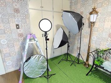 機材類(八角形ソフトボックスのみ有料。他は無料です) - 原宿ミラクルSTUDIOの設備の写真