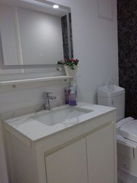 ４階お化粧室 - いいオフィスファーストスペース 4階　ドアなし　半個室　(G)の室内の写真