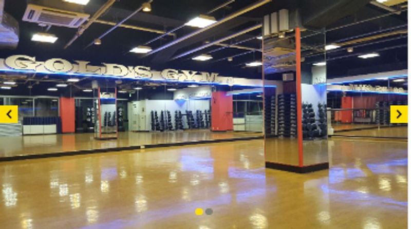 ゴールドジム銀座東京店 スタジオの室内の写真