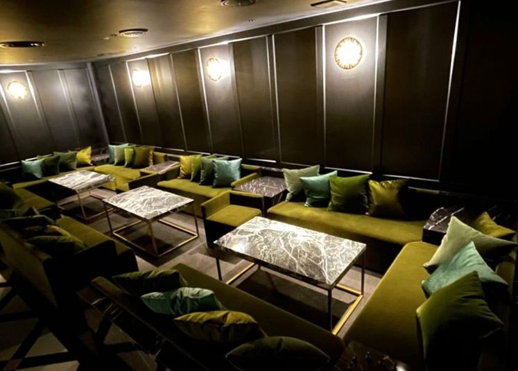 駅近🤍【50名様まではこちら】 映えスポット✨近くにコンビニ✨ - ORIENTAL LOUNGE 錦