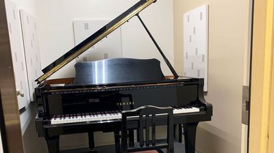 スガナミミュージックサロン多摩 グランドピアノのお部屋(スガナミミュージックサロン多摩)の室内の写真