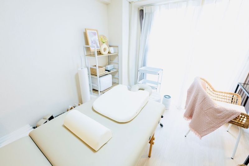 池袋東口徒歩4分のレンタルサロン - リラクサロンmahalo 池袋