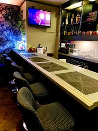 おばんざいBAR はなれイベントスペース名古屋栄4丁目 カラオケ付き🎤スナック風の古風なBAR🍾 栄駅徒歩10分🚶の室内の写真