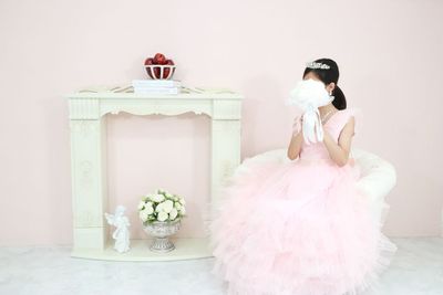 撮影アイテムも多数取り揃えています。
画像のドレスもご利用頂けます - 〈COCO STUDIO新大阪★推し活/コスプレ/撮影スタジオ〉 《COCOSTUDIO新大阪》フォトスタジオの設備の写真