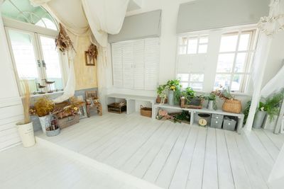 浅い階段は約20cm - フォトスタジオ　アンナデイズ湘南店 フォトスタジオアンナデイズ湘南店の室内の写真
