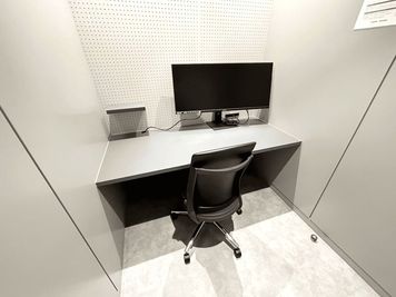 名古屋会議室 広小路本町ビルディング ホール&カンファレンス ＼instabase特別10%オフ／BOOTH2 当日予約OKの室内の写真