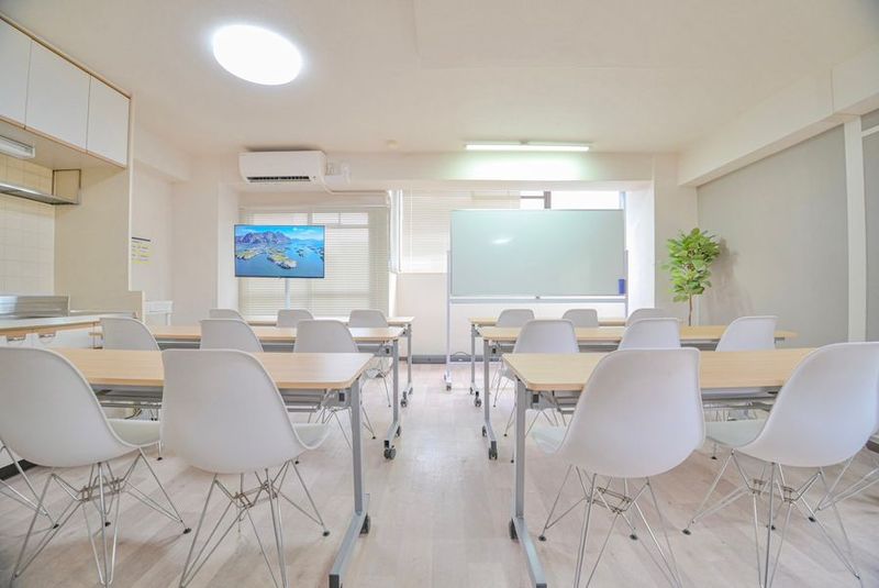 《13名様～24名様専用》スマイリー会議室　椿町【名古屋3分】 - スマイリー会議室　椿町