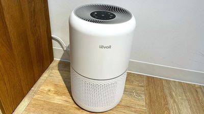 空気清浄機（Levolt）で感染症対策も安心♪ - 【新大阪】セミナーや研修に◎貸会議室・レンタルスペースCota 【徒歩4分】会議や研修に使えるおしゃれなオフィスビルの多目的空間の設備の写真