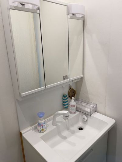 マッサージ店営業中のスペース（ベット）タオル＆オイル無料貸し出し - ほぐし処 癒し日和