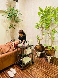 Monica 札幌駅近｜施術室1時間980円〜今すぐ予約OKの室内の写真