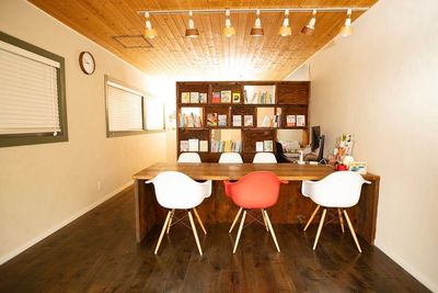 Relax room 藤沢 Relax room 藤沢｜作業・会議利用🖊の室内の写真