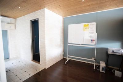 Relax room 藤沢 Relax room 藤沢｜作業・会議利用🖊の室内の写真