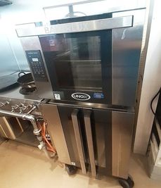 業務用オーブン
こちらはパン・お菓子のみご利用可能です。 - レンタルスペース・エンアルト 【商業利用可】キッチンつきレンタルスペースの設備の写真