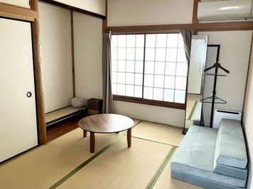 【和室ルームC】ちゃぶ台・整体マット完備のシェアサロン♪リモートワーク、マッサージ・整体、ネイルの施術利用などに♪ - サロン・ド・ラズリ