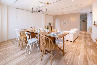 子供たちが走り回れるようにぎゅうぎゅう詰めではなく家具通しの余裕を持ったスペースに💓 - BUNNY PARTY🐰(バニーパーティー) milk party 馬喰町店【〜10名様まで】の室内の写真