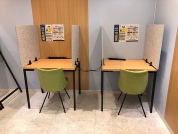 1名様用のWEB通話・会話可能席 - コインスペースひばりが丘パルコ店