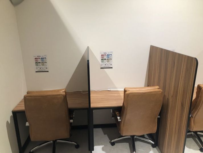 1人用席（通話・会話OK） - コインスペースイオンタウンふじみ野店