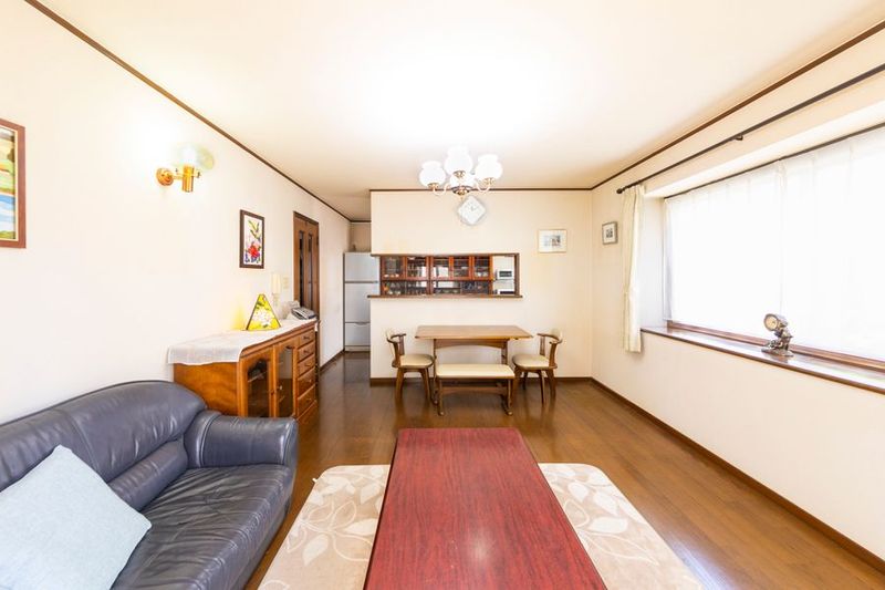 リビングルーム - コミュニティスペースUrara　福岡・次郎丸