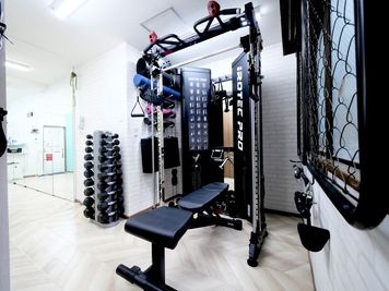 ホームジム WHITEGYM横浜2号店】を予約 (¥968~)｜インスタベース