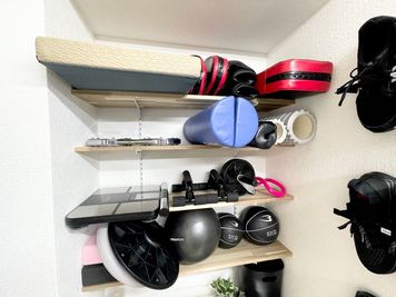 ・備品類 - WHITEGYM横浜2号店 WHITEGYM横浜2号店/レンタルジムの室内の写真