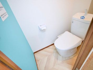 ・トイレ - WHITEGYM横浜2号店 WHITEGYM横浜2号店/レンタルジムの室内の写真