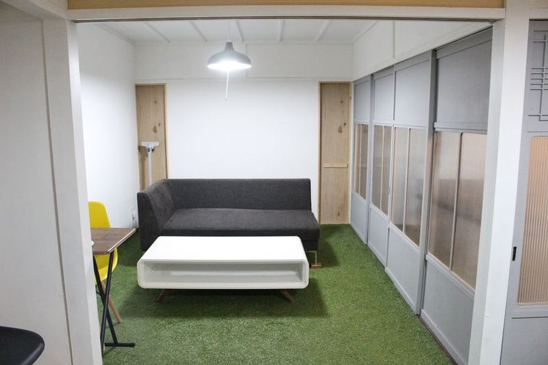 打ち合わせ・面談＆リラックススペース【3階】 - ふわ芝レンタルスペース