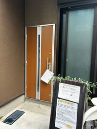 入り口ドアです。 - 森ピアノスタジオ もりピアノスタジオ   　～予約受付終了～の入口の写真