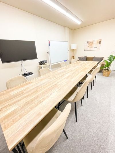 【なんば駅徒歩60秒】最大14名 《COCO会議室難波駅前店》 - 〈COCO会議室★なんば駅前店〉